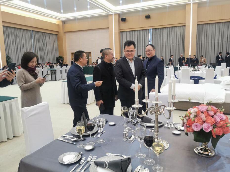 四川尊龙凯时锦江酒店有限公司举办首届旅游饭店效劳技术大赛