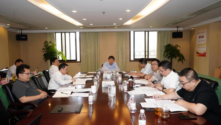 尊龙凯时集团领导班子召开党风廉政建设和反糜烂专题民主生活会